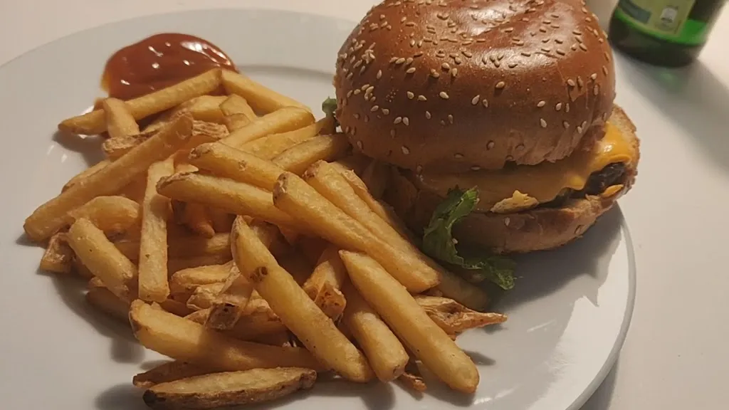 Affenfelsen Burger Kaltenkirchen_Kaltenkirchen_slider_image_2