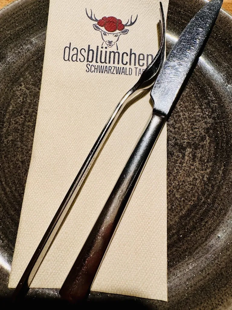 Stefanie Glanville_Das Blümchen Freiburg_Breisgau_review