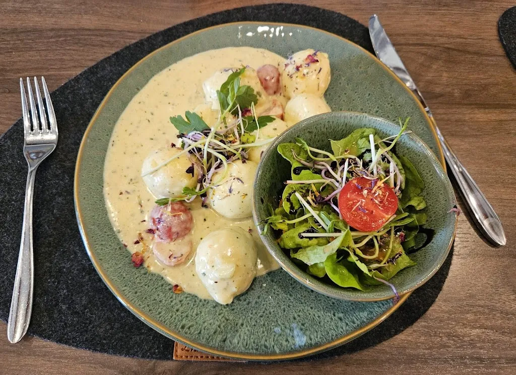 Tobias_Hinterland Gastro GmbH_Donau_review