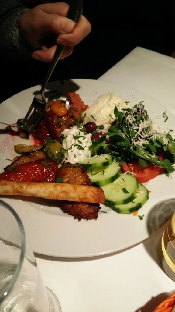 Menu_Por Fin_Abstatt_image_2