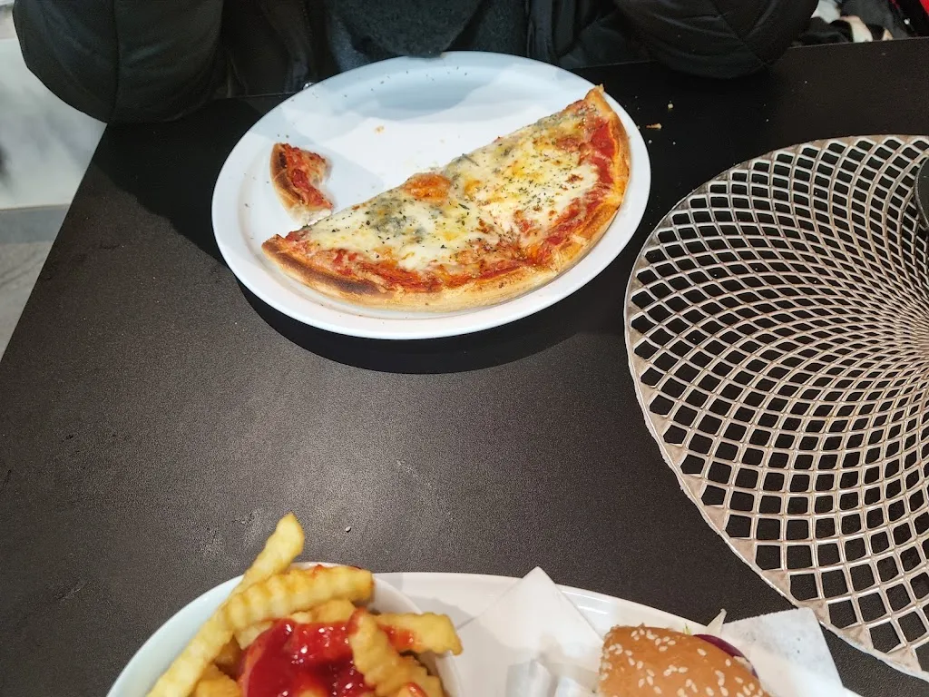 Menu_Pizza Hot Lieferservice_Leck_image_5