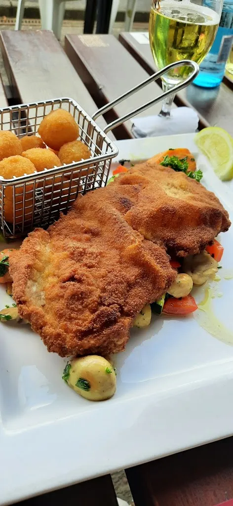 Lu Pi_Im Wiesengrund_Bremerhaven_review