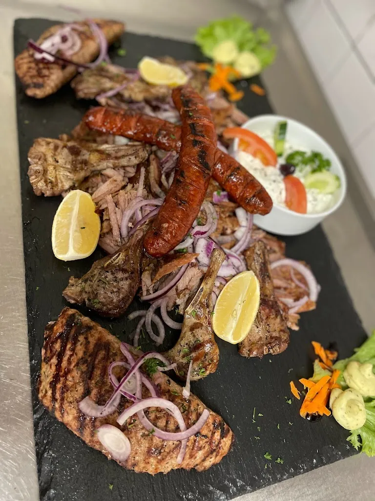 Restaurant Ydrama_Moorrege_slider_image_1