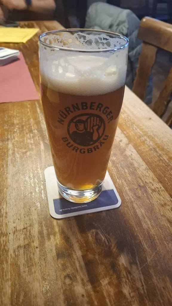 Vagelis Aerakis_Wirtshaus Hütt'n_Nürnberg_recensione