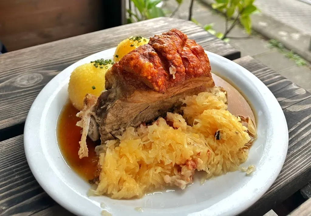 Casey Van_Wirtshaus Hütt'n_Nürnberg_recensione