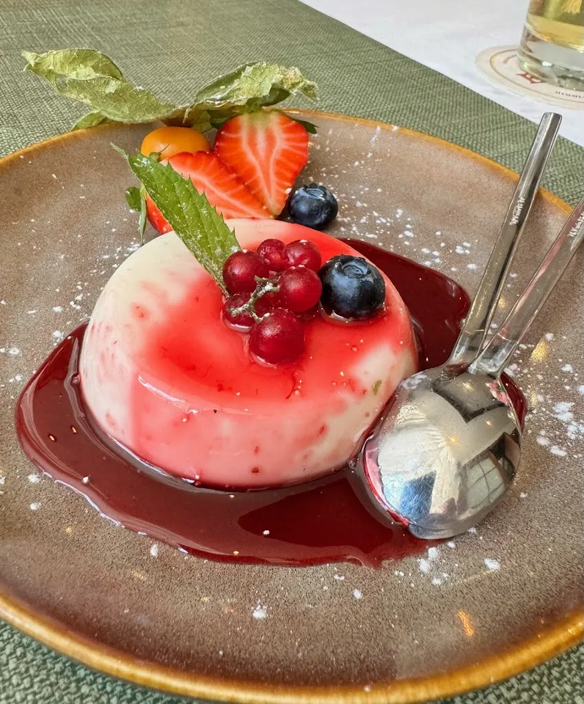 Menu_Restaurant & Hotel Iris - Bad Segeberg_Segeberg_image_3