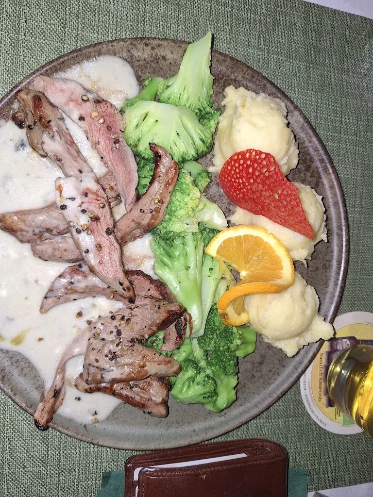 Menu_Restaurant & Hotel Iris - Bad Segeberg_Segeberg_image_4