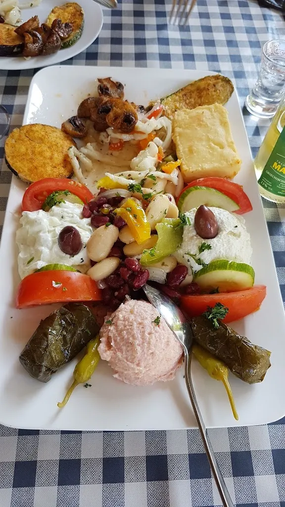 Menu_Restaurant Korfu der Grieche am Bach_Nusse_immagine_6