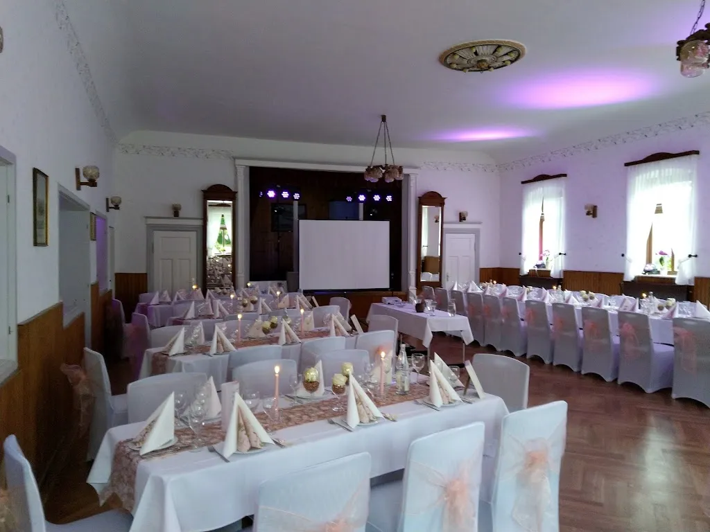 Bilschau Krug Inh. Carola Thomsen_Oeversee_slider_image_1