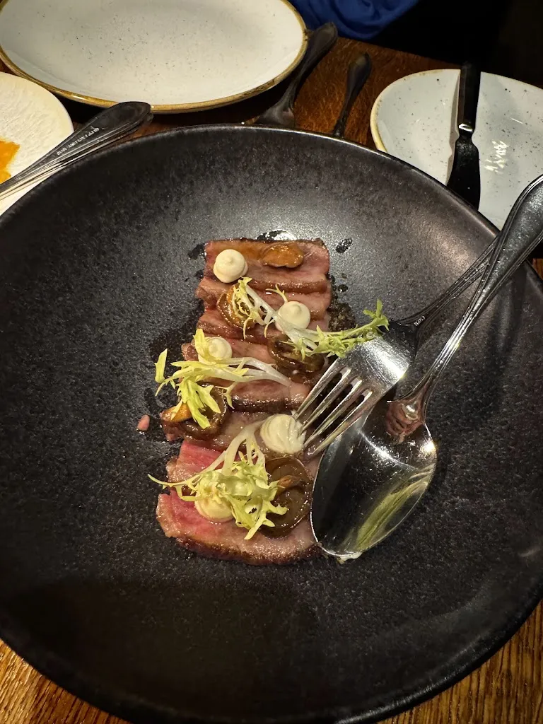 Luka van Leeuwen_Bootshaus Grill & Bar - Hafencity_Hamburg_reseña