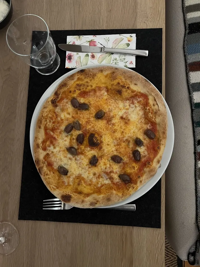 Ristorante Pizzeria Bella Italia_Schwentinental_slider_image_3