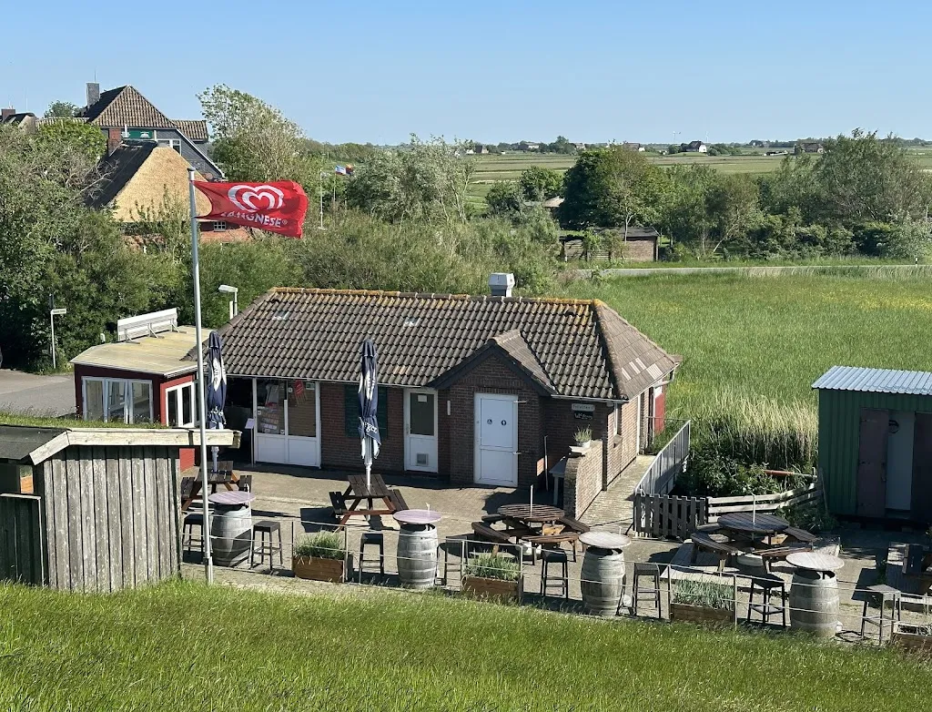 Achtern Diek Hooger Fähre_Pellworm_slider_image_3