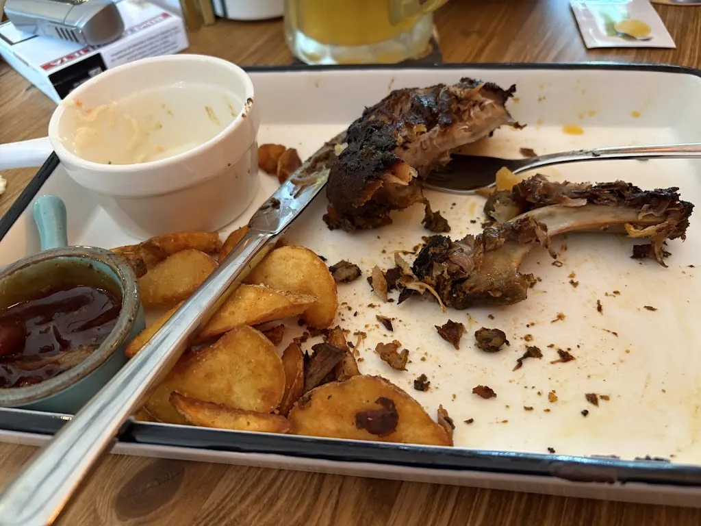 Gerdwin Fiebiger_„Watt-Rock-Café“ Musik-Grill-Kneipe_Pellworm_reseña