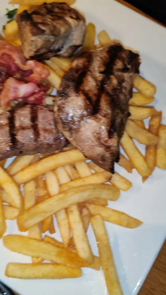 Wirtshaus Burghof_Brüggen_slider_image_2