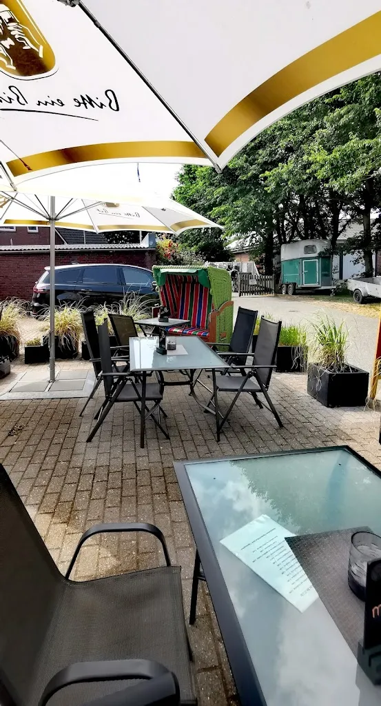 Die Schwarze 8 - Billardcafé & Bistro restaurant in Pellworm