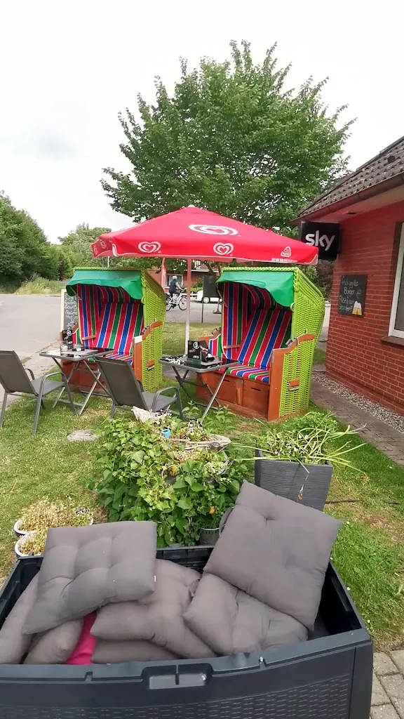 Die Schwarze 8 - Billardcafé & Bistro_Pellworm_slider_image_2