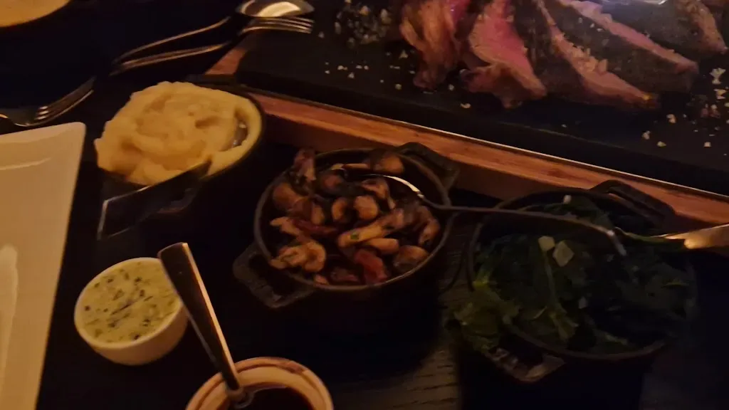 [m]eatery restaurant & botanist bar Hamburg_Hamburg_slider_image_2