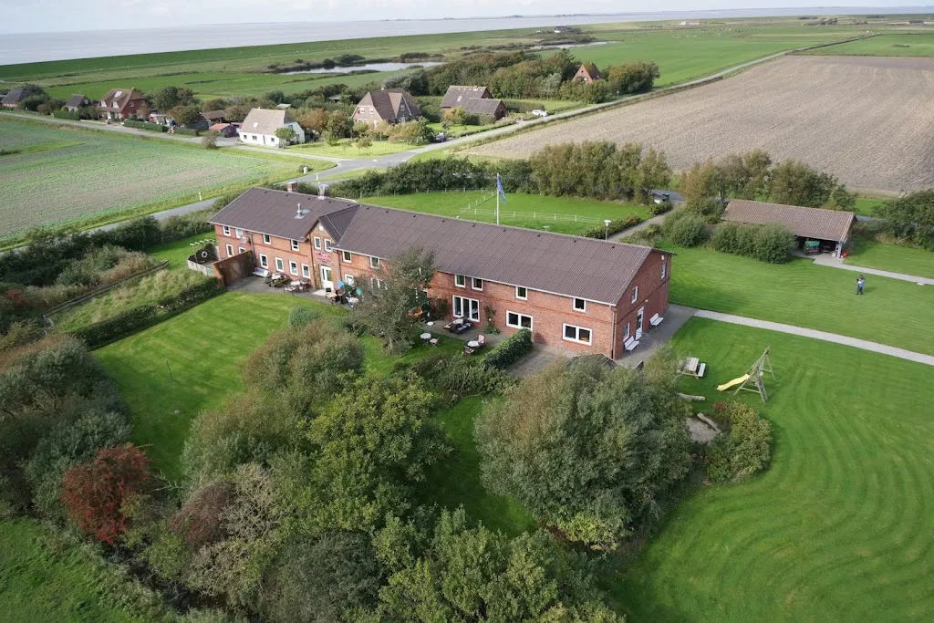Wattenmeerhaus Pellworm - Campingplatz und Unterkünfte restaurant in Pellworm