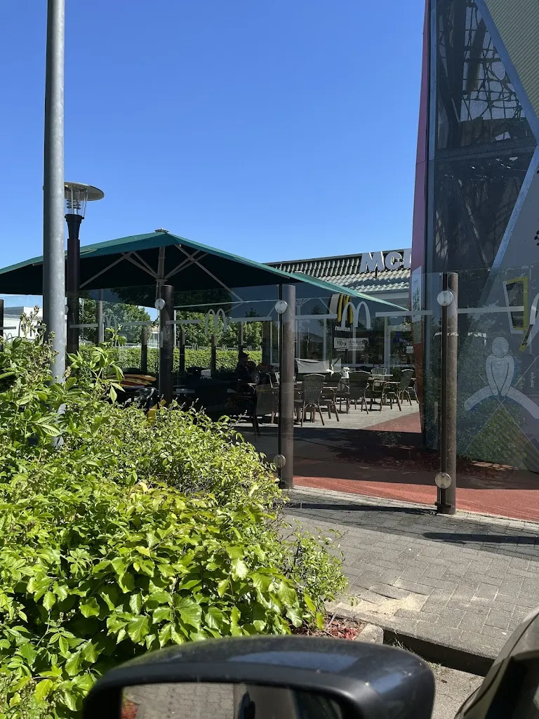 Anna Lena “Anna” Giesler_McDonald's_Ratzeburg_Bewertung