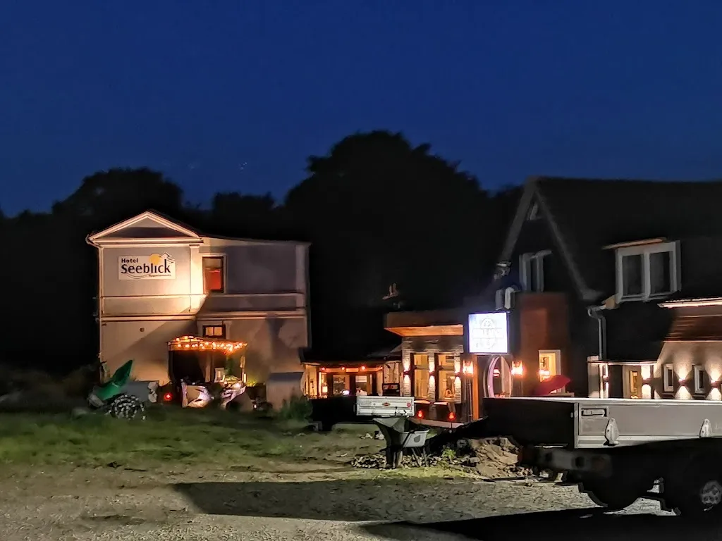 Claudio Kuenzler_Hotel Seeblick am Sankelmarker See / Maritim Shop_Oeversee_review