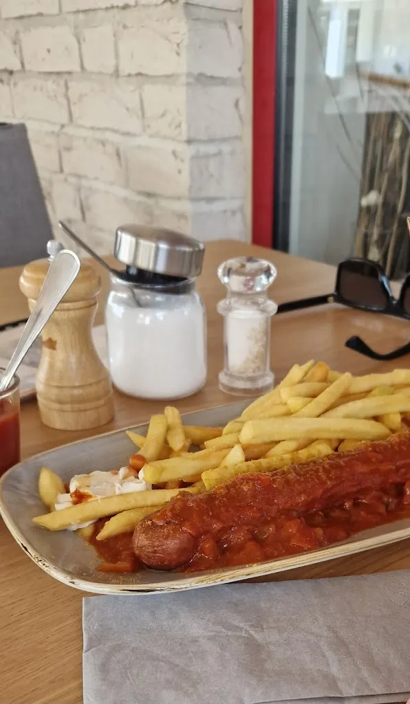 S “Lady5” L_Restaurant Cafe Diercksen_Scharbeutz_reseña