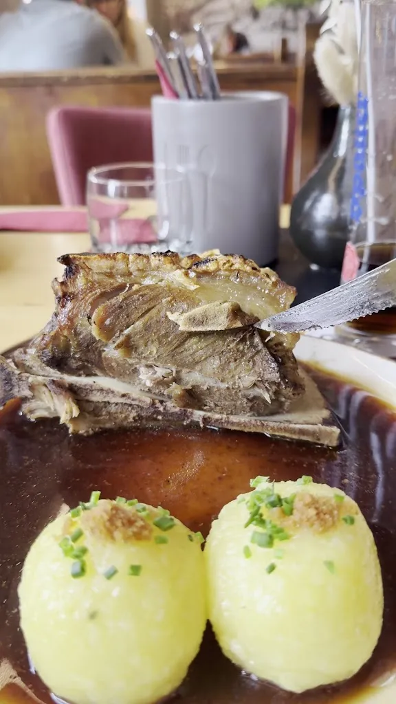 Restaurant Oberkrainer am Hauptmarkt_Nürnberg_slider_image_2