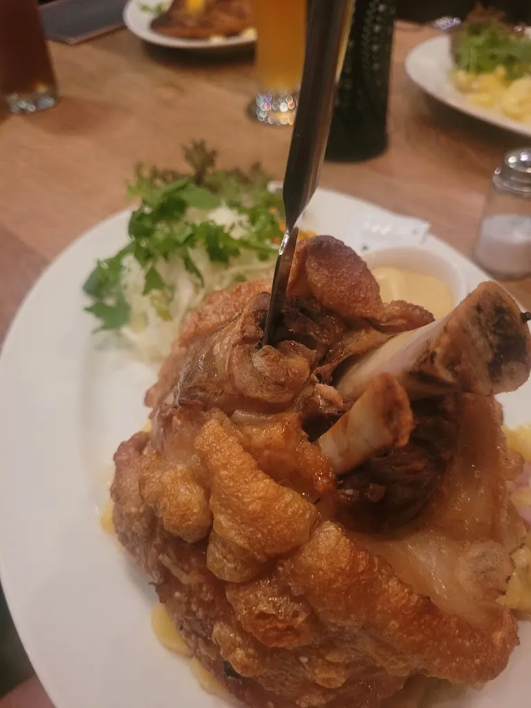 Emil ten Emil_Schüttinger Gasthausbrauerei_Bremen_review