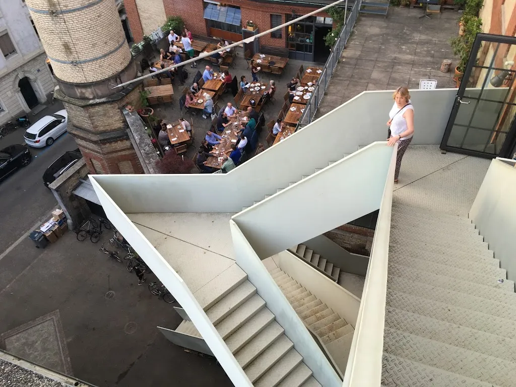 Mac Morrison_Don Camillo_Basel_review