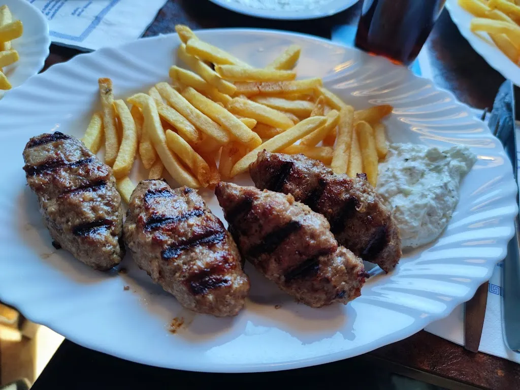 Leeni WRM_Gaststätte Zum Griechen_Schenefeld_review