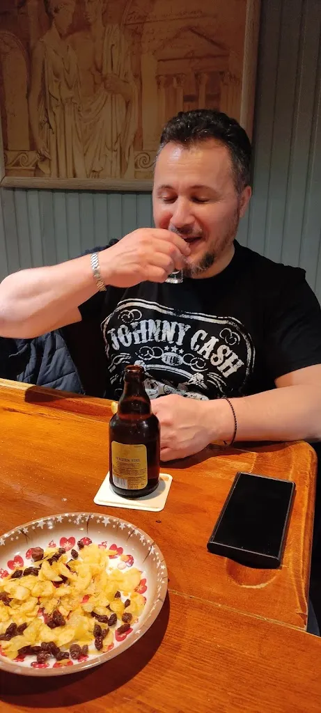 Bei Mike - Scheene Dart_Schenefeld_slider_image_2