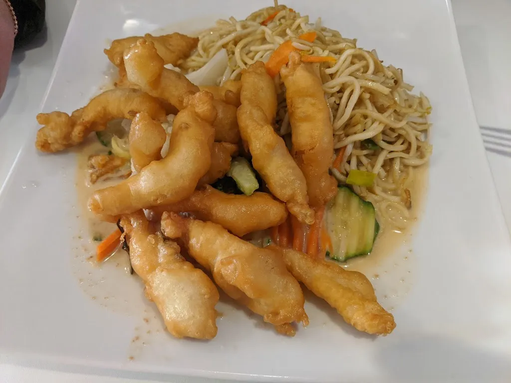 Lee & Lee Asia Bistro restaurant in Schenefeld