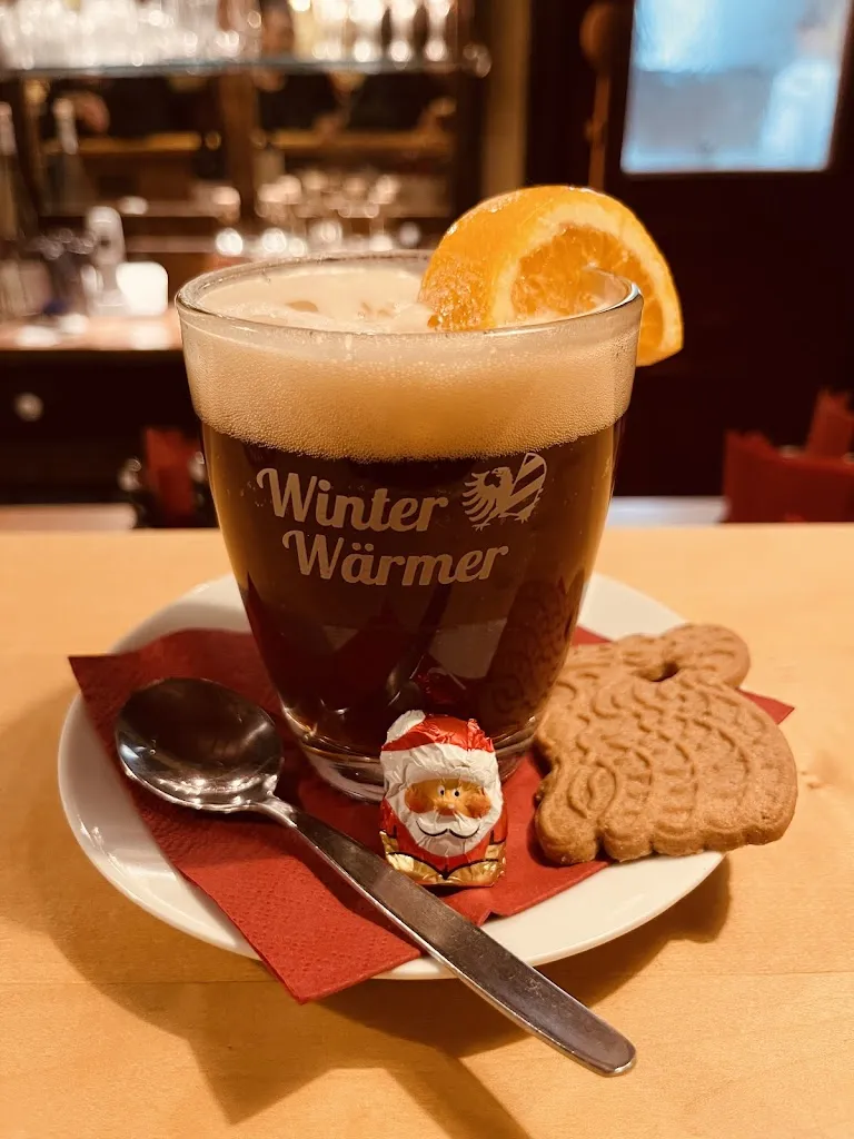 JAW Li_Hausbrauerei Altstadthof - Rotbierstüberl- Brauerei und Whiskydestillerie und Gastronomie_Nürnberg_avis