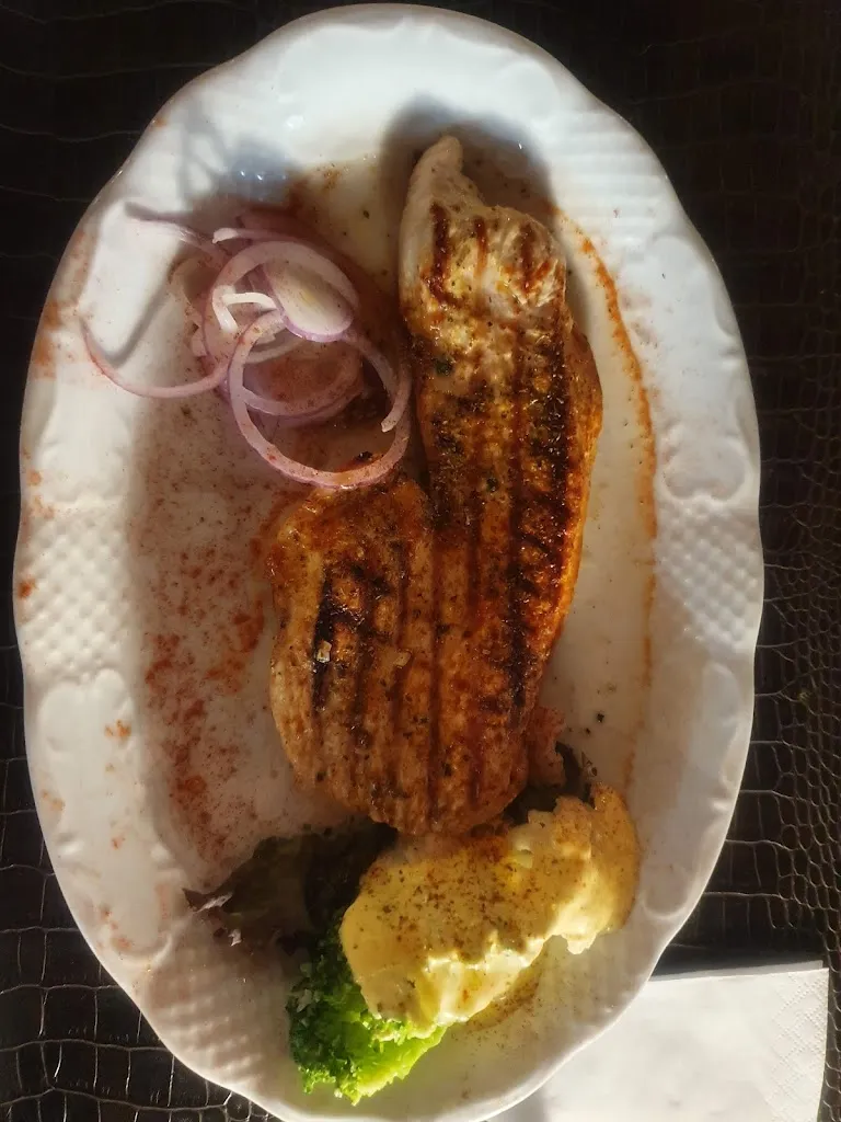 Dirk Meissner_Restaurant Minoas_Hagenbach_review