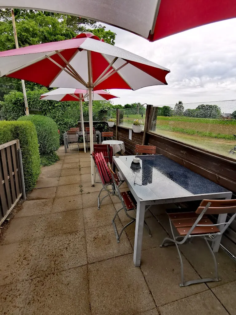 Jonnas Fisch Imbiss restaurant in Steinbergkirche