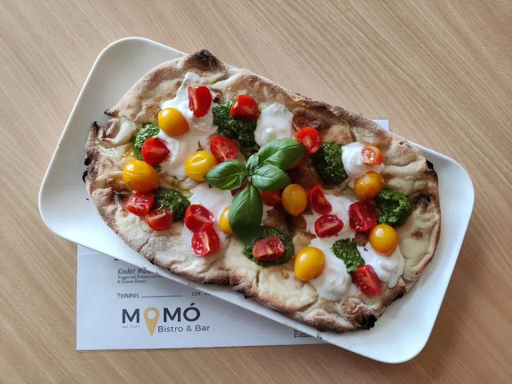 MOMÓ Bistro & Bar_Hagenbüchach_slider_image_2