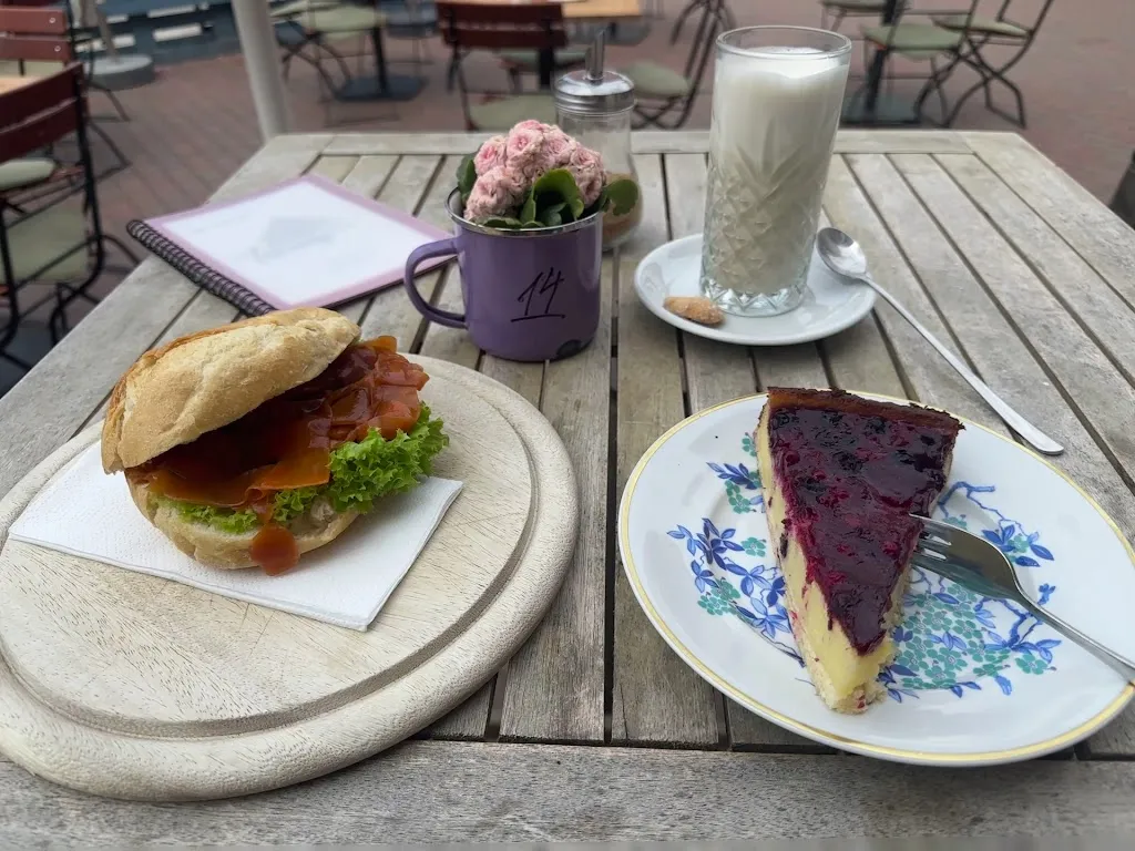 marco inderbitzin_tohuus_Eutin_review