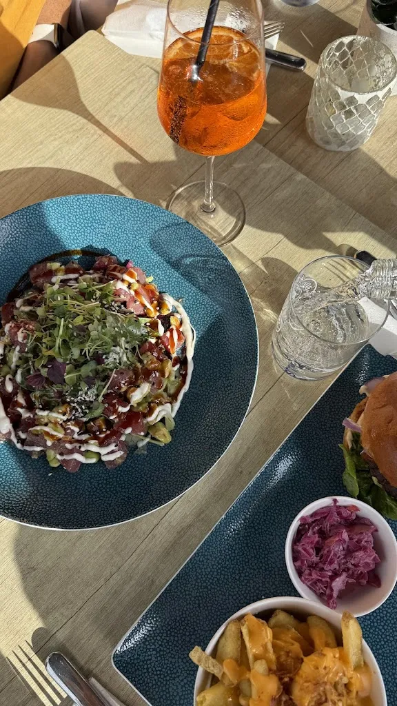 Nanami Berger_Restaurant Bootshaus Niendorf_Strand_review