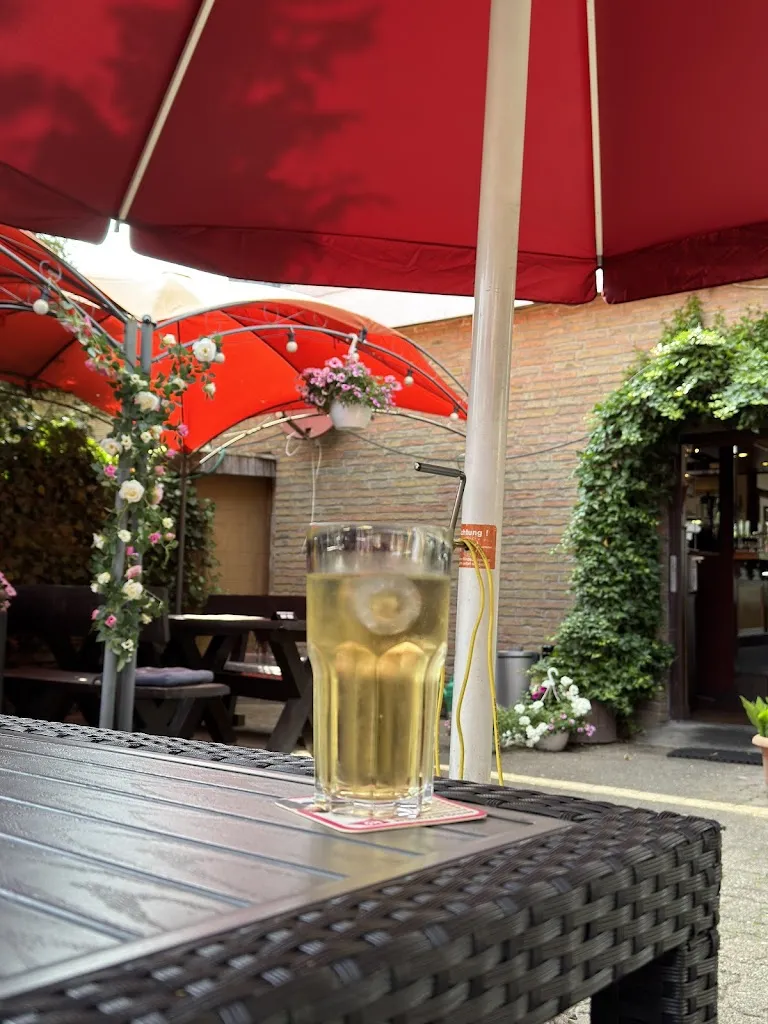 Sy Het_Feuerstein Restaurant_Trappenkamp_reseña