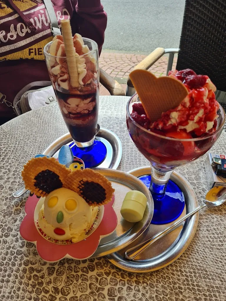 Menu_Eiscafé Cini_Trappenkamp_image_5