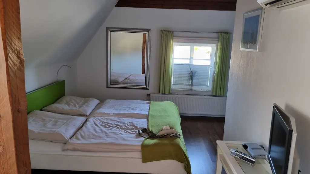 Restaurant Landgasthof Osterkrug in Treia restaurant in Treia