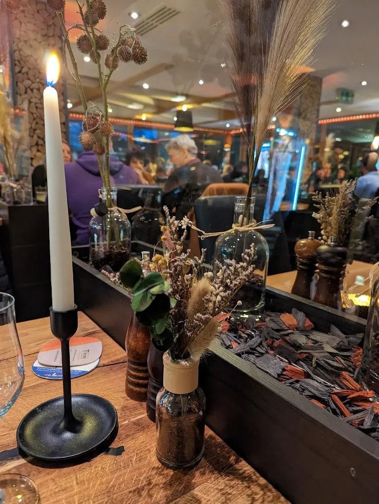 Margit Henrichsen née Kollár_T-Bone Steakhouse_Haar_review