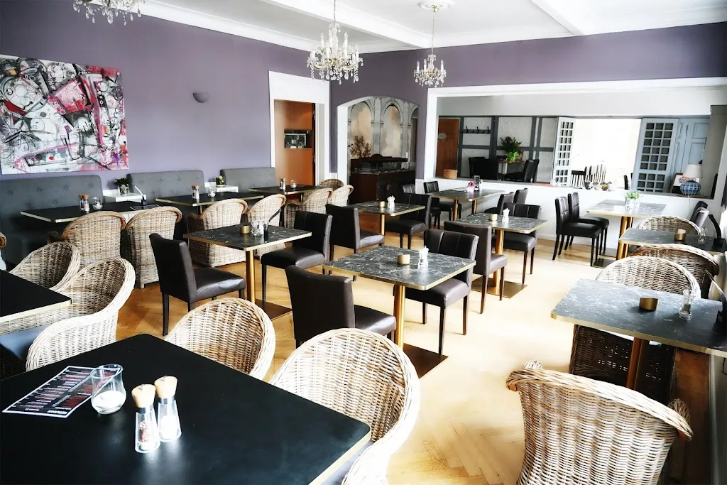 Roter Hahn im Nordfriesischen Haus_Tönning_slider_image_1