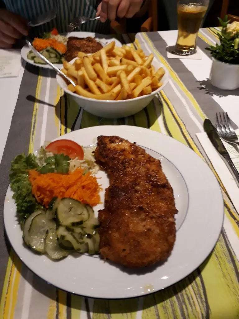 Kolls Gasthof Inhaber Hans-Heinrich Koll restaurant in Weddingstedt