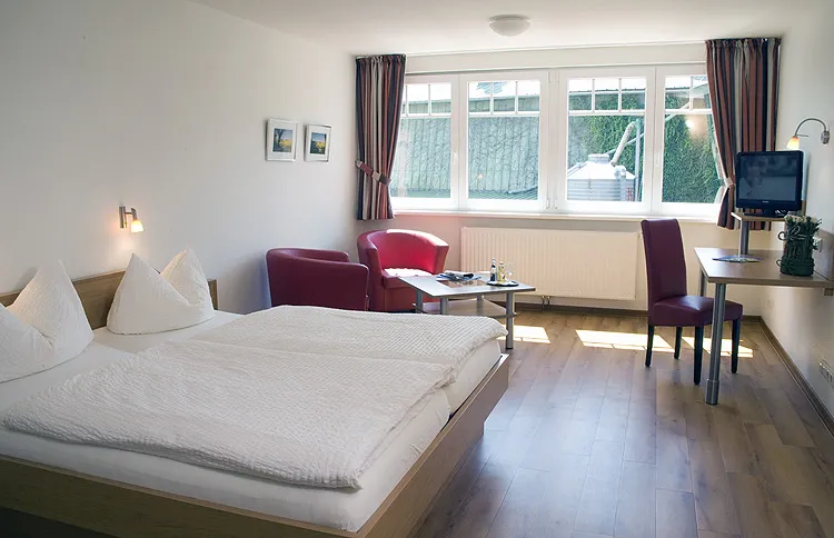 Hotel & Landgasthof Zum Eckkrug, Ferienappartments, Monteurzimmer_Zarpen_slider_image_2