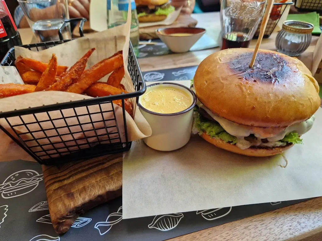 Mola Burger_Apolda_slider_image_3