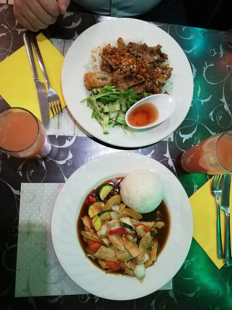 Asia Bao_Haar_slider_image_1