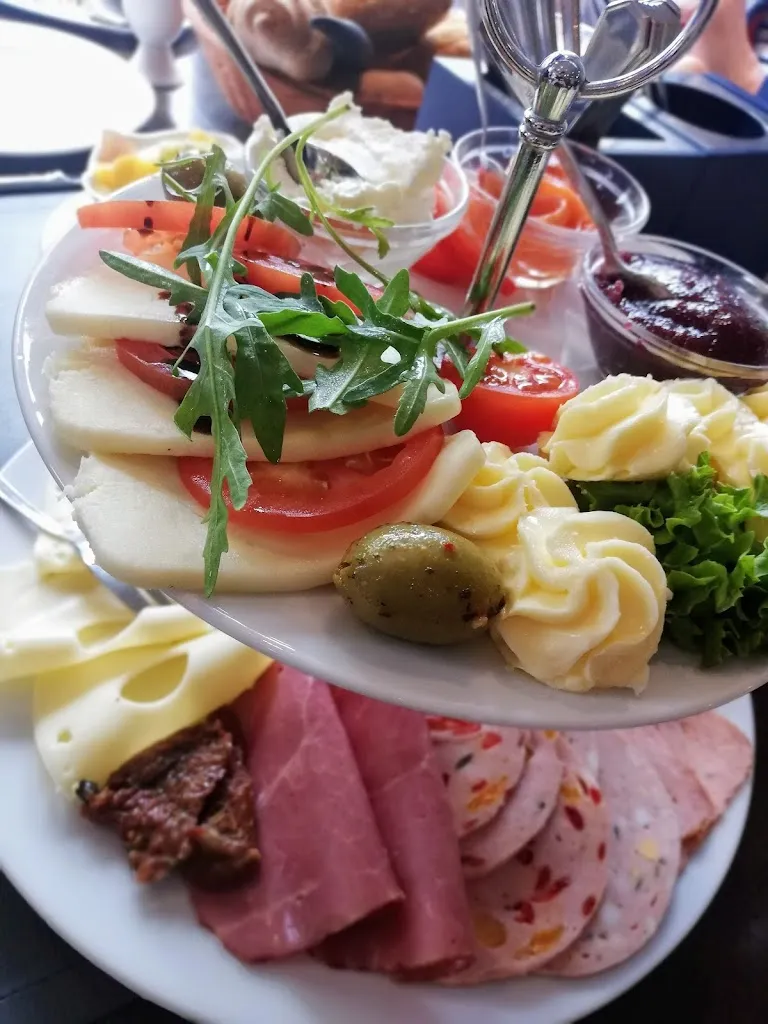 Poli Bistro - Agnieszka Ciekosz-Lo Vullo_Altenburg_slider_image_2