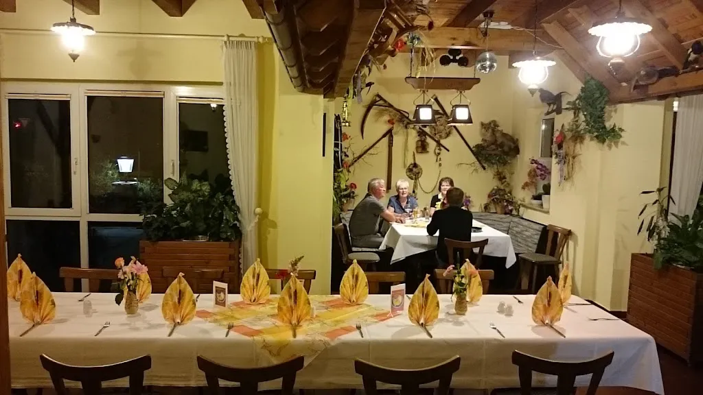 Gaststätte & Pension Elstertal - Thomas Presdzink restaurant in Köstritz