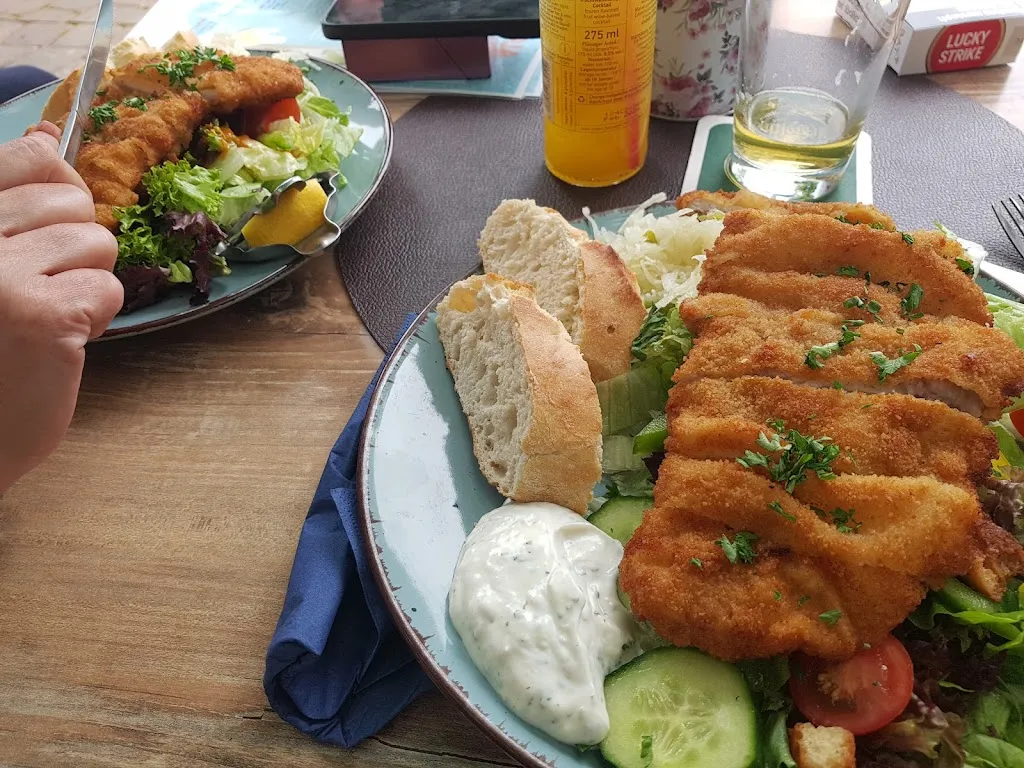 Cafeteria zur Kyffhäusertherme_Frankenhausen/Kyffhäuser_slider_image_3