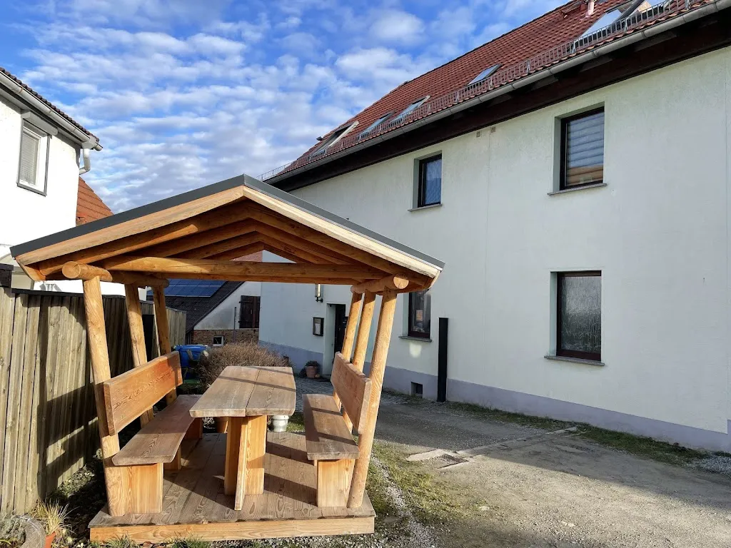 Gaststätte und Pension Zur Holzbergschenke Janet Mulle_Blankenhain_slider_image_1